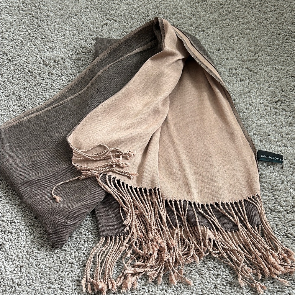 Two-Tone Fringe Scarf